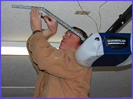 Neighborhood Garage Door Service Pawtucket, RI 401-312-4644 - garage-doors